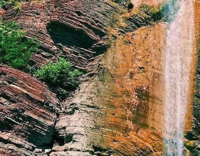 Modern Mountain View P&e Netflix Included Apartman Tirana