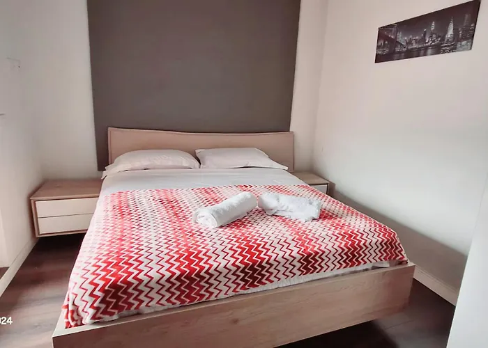 Modern Mountain View P&e Netflix Included Tirana