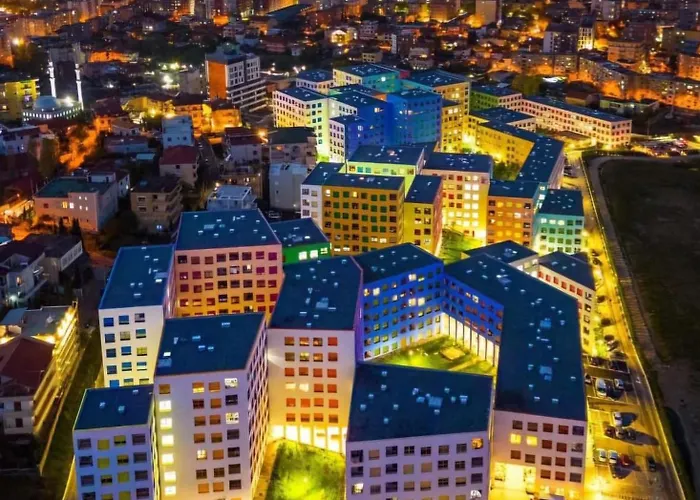 Modern Mountain View P&e Netflix Included