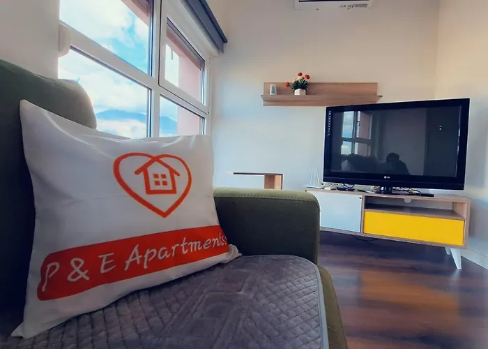 Modern Mountain View P&e Netflix Included Apartman Tirana